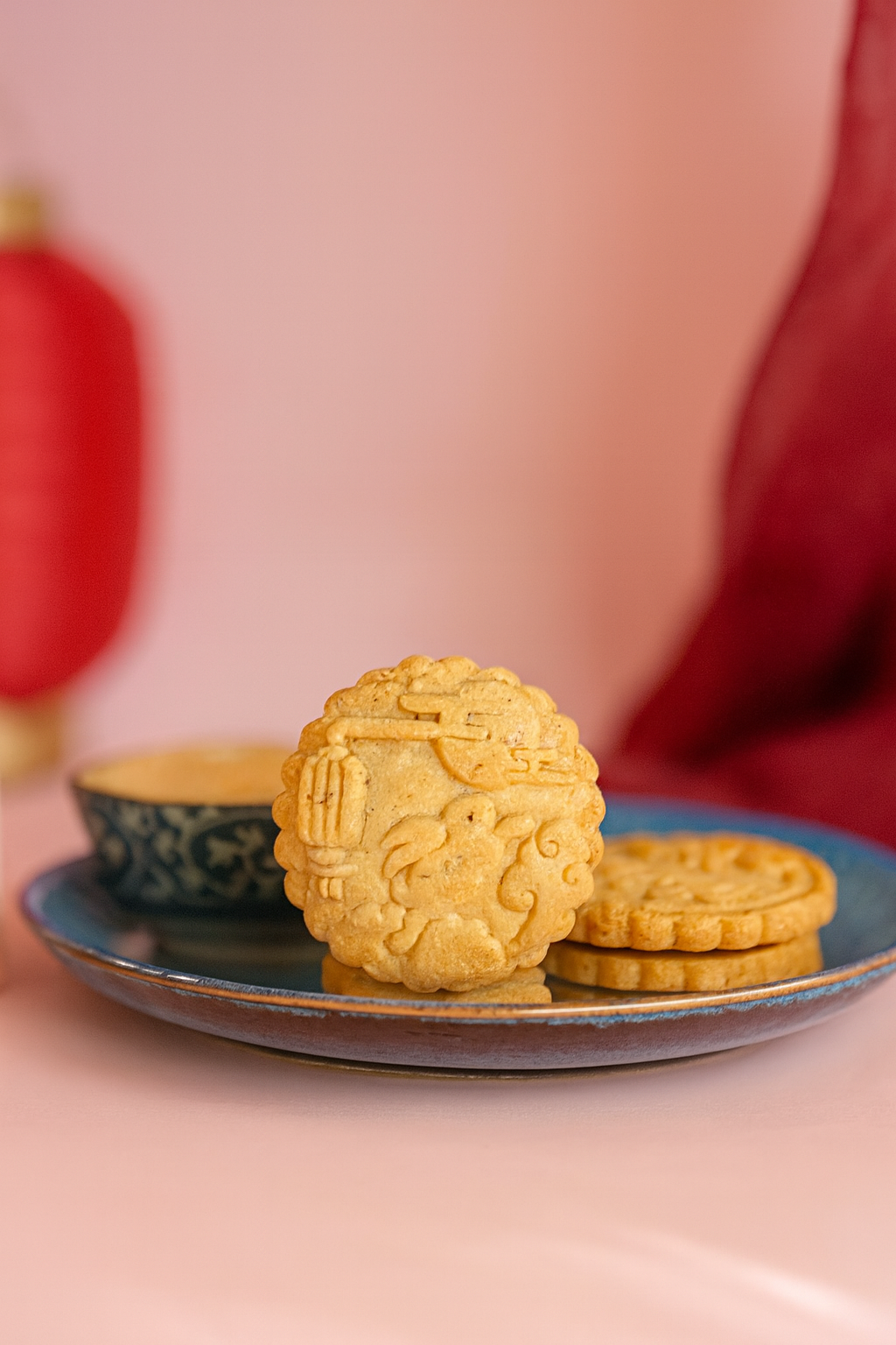 Moon cookies - Australia's first moon cake in cookies shape