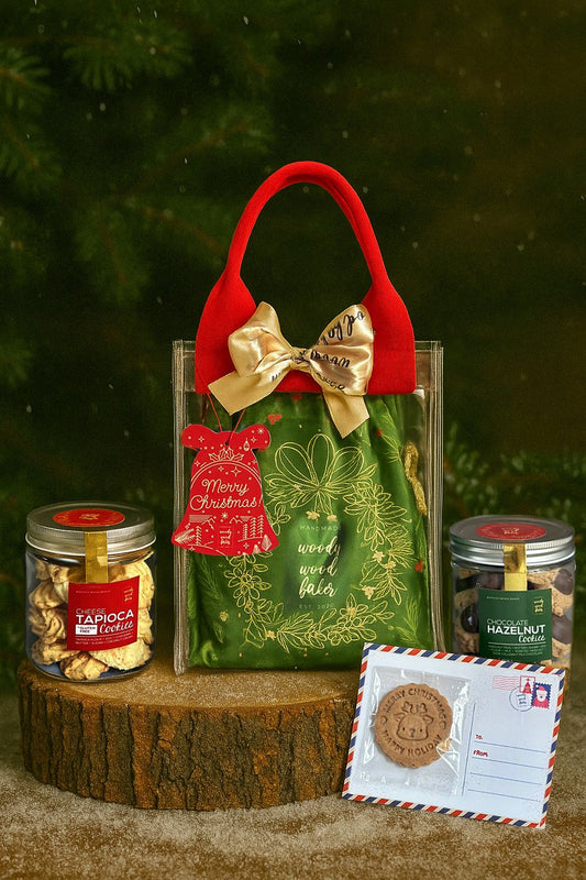 Sacco di Babbo Natale Christmas hamper — 2 cookie jars with Cookiegram in a reusable festive pouch-and-bag set