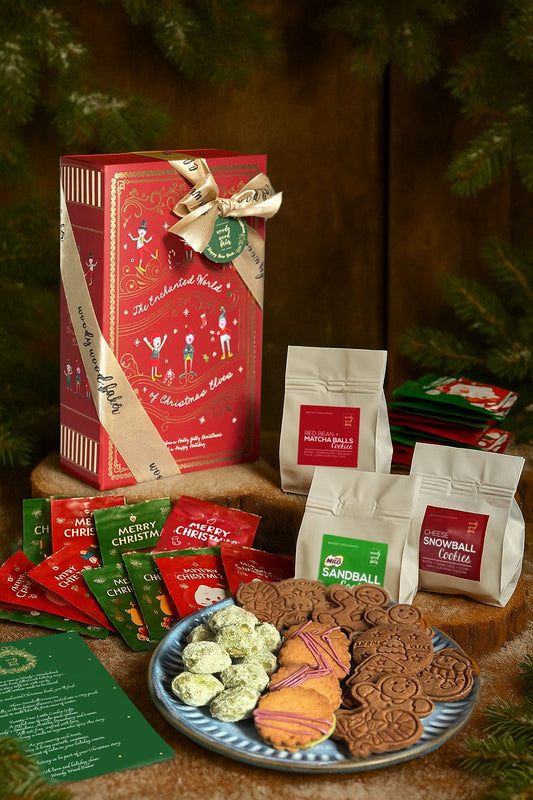 The Christmas Story Book – Woody Wood Baker Christmas hamper featuring storybook box, snowball pouches, and individually packed cookies.